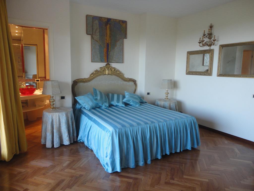 Villa Zagara Luxury Bed And Breakfast Pescara Rom bilde
