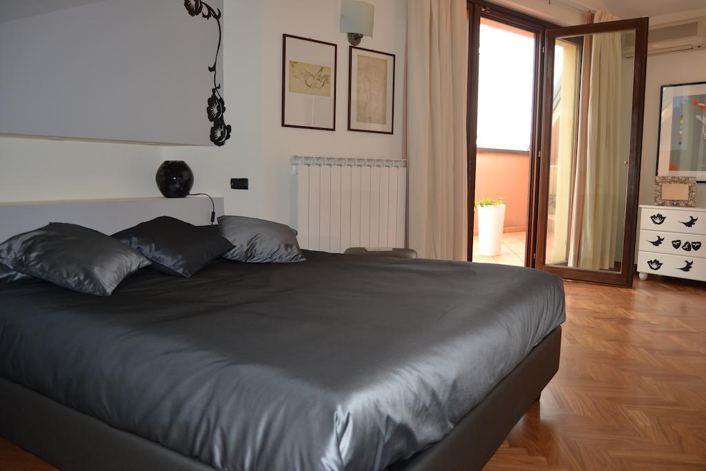 Villa Zagara Luxury Bed And Breakfast Pescara Rom bilde
